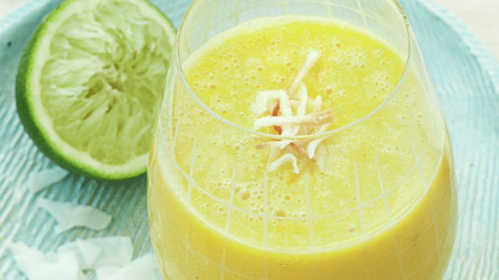 Pineapple Coconut Chia Smoothie