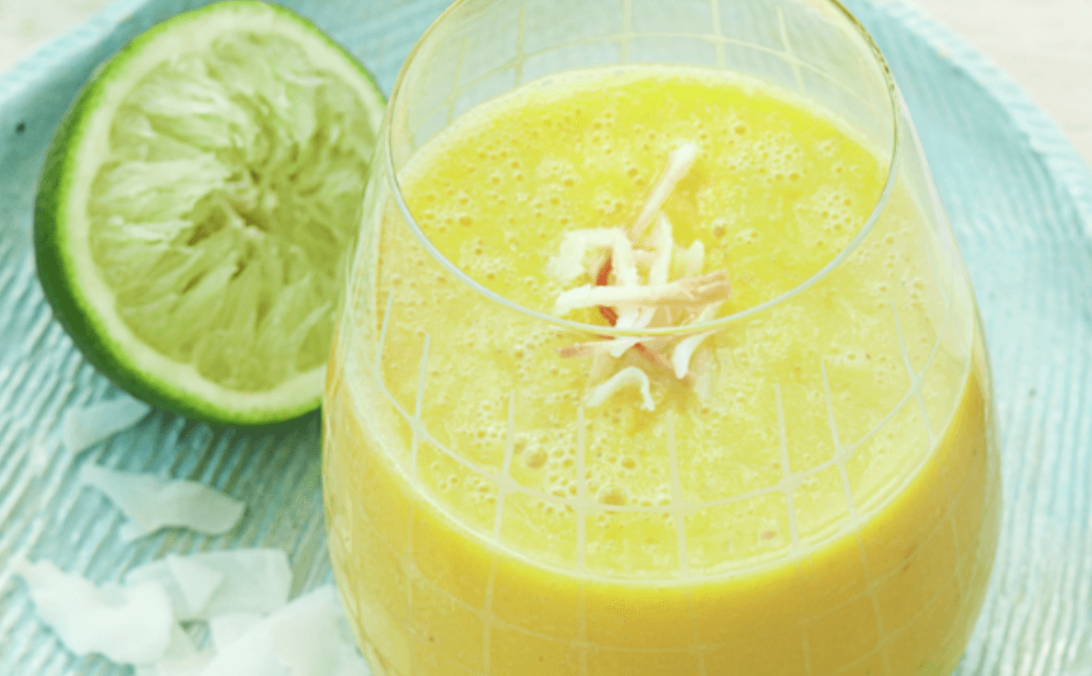 Pineapple Coconut Chia Smoothie